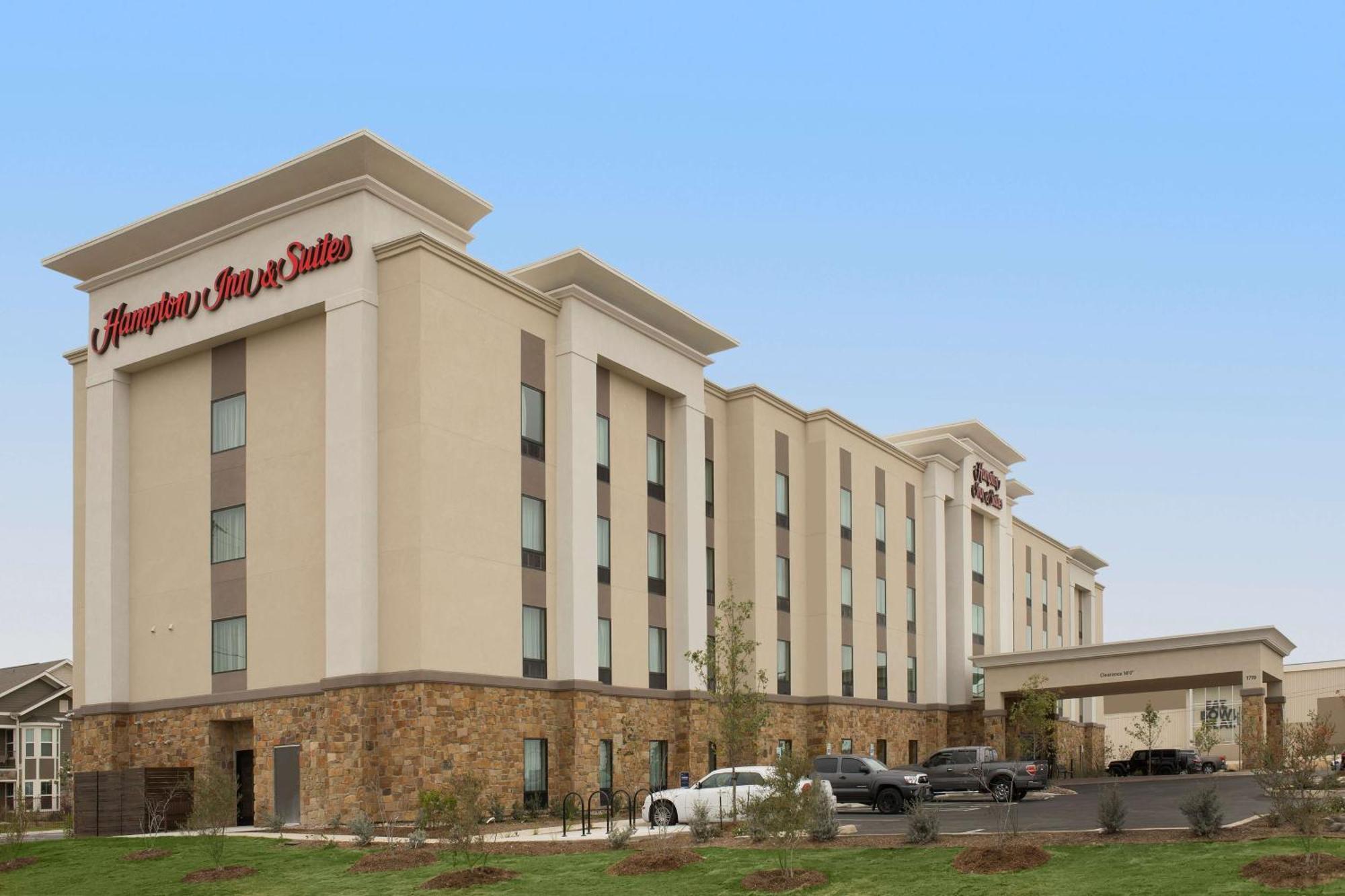 Hampton Inn & Suites San Antonio Lackland Afb Seaworld Eksteriør billede
